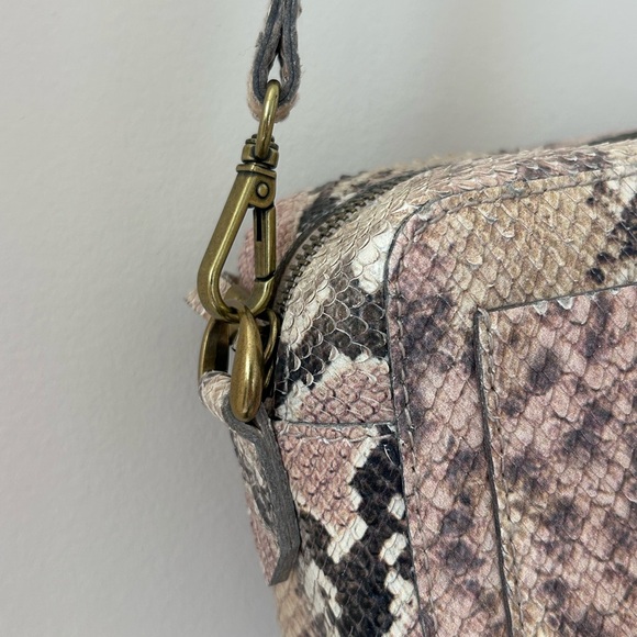 Madewell Snakeskin Crossbody/Camera Bag - Picture 5 of 8